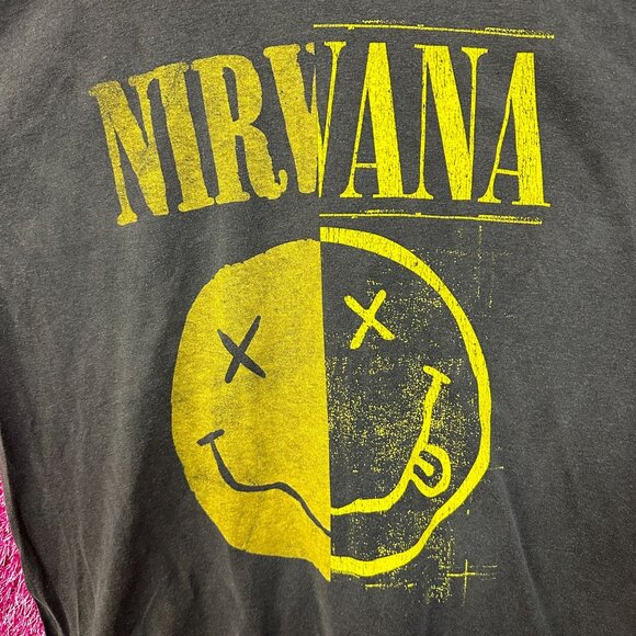 Nirvana Never mind Smiley Grunge Tshirt size Large - Picture 2 of 6